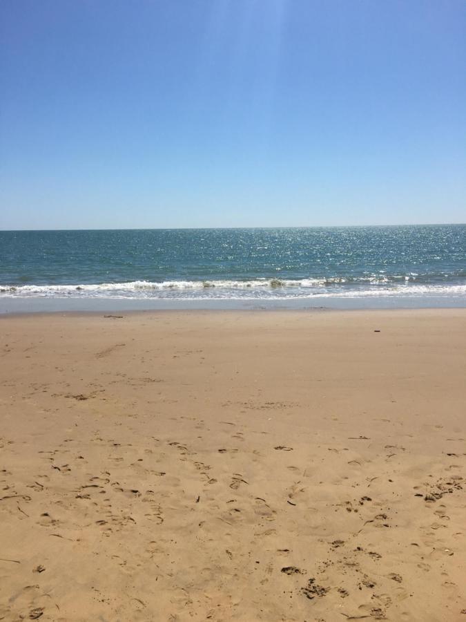 Beachfront At Silver Sands Hervey Bay Exterior photo